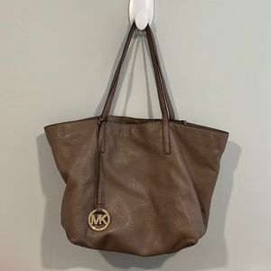 Michael Kors shoulder tote